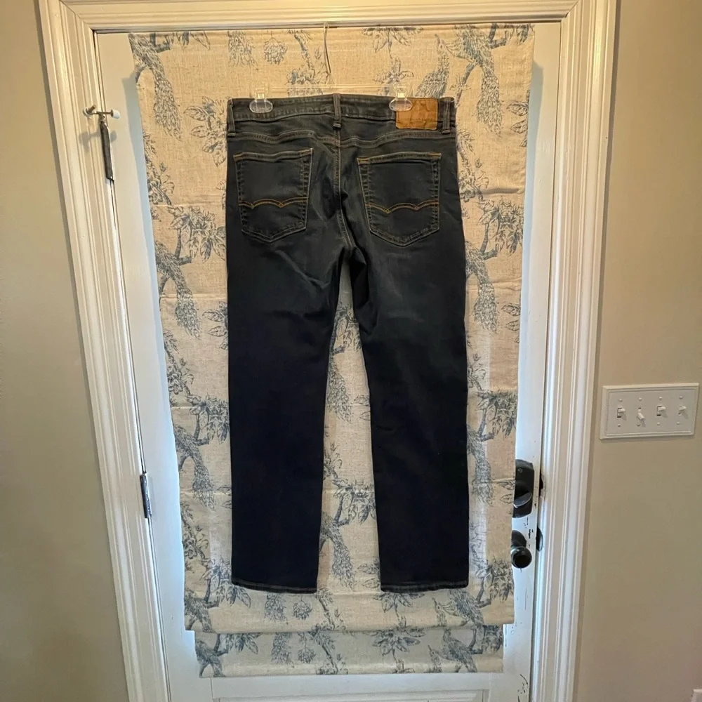 American Eagle Outfitters Straight Blue Jeans Timeless Style - Picture 2 of 7